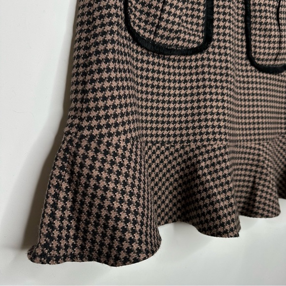 NKN Nekane Brown and Black Houndstooth Pocketed Ruffle Tweed Mini Skirt Sz L - Picture 5 of 13